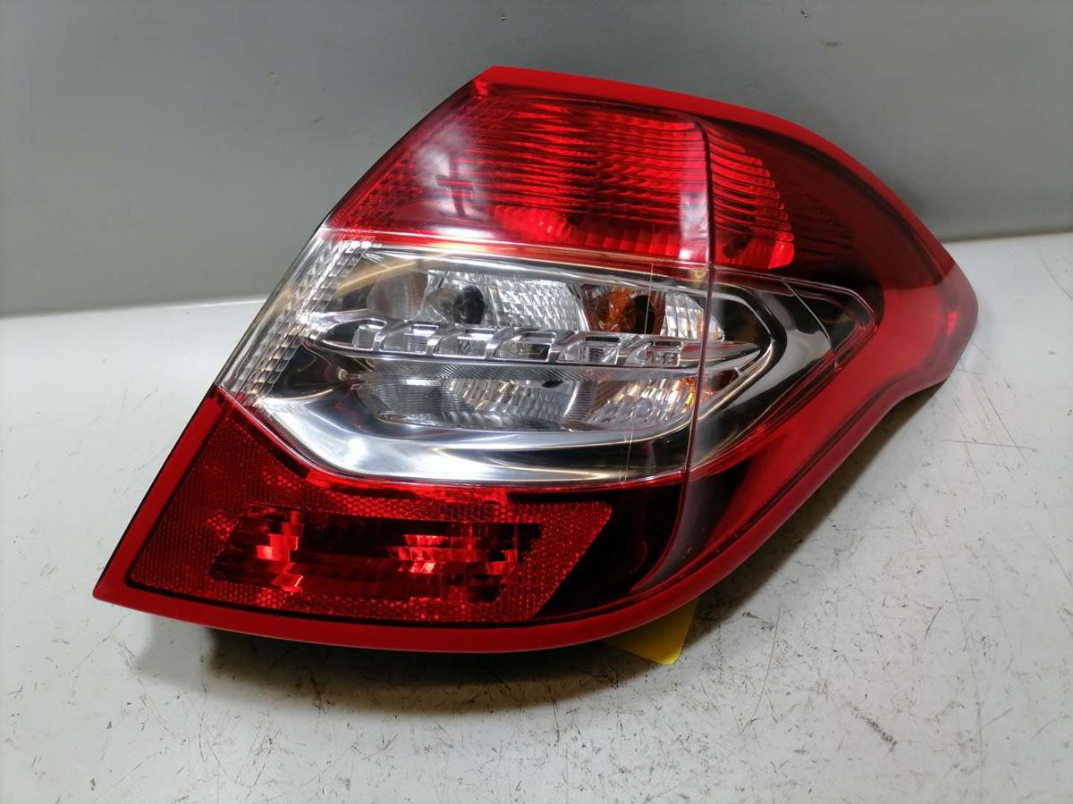 Citroen C4 N original R&uuml;cklicht R&uuml;ckleuchte Schlussleuchte rechts Bj.2011